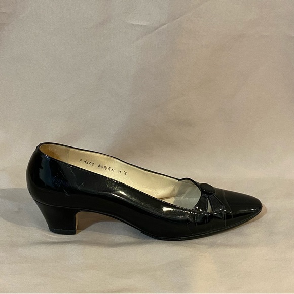 Silvia Fiorentina 7M Black Leather Heels - Picture 2 of 15